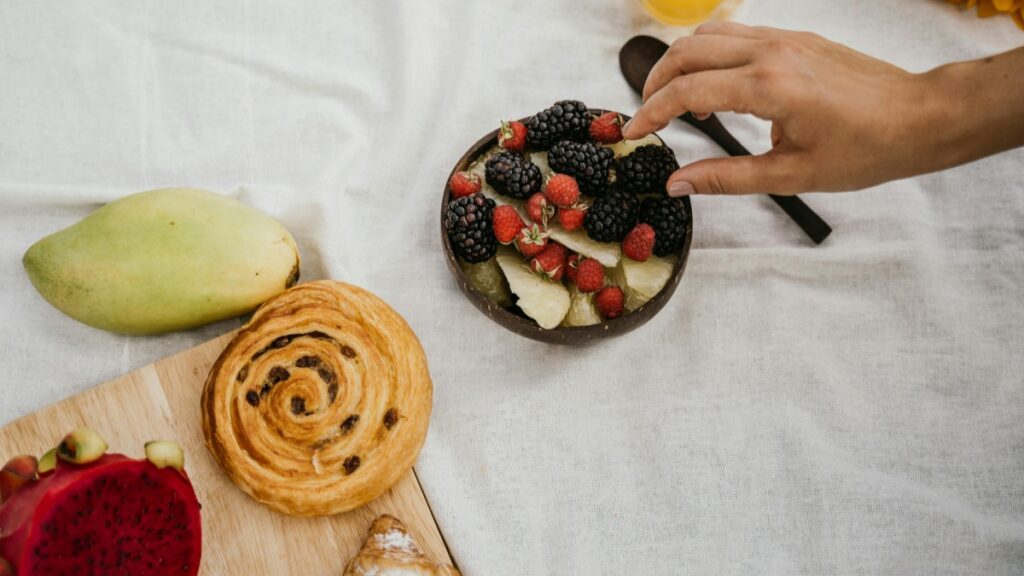 Nigeria YouTube bloggers can collaborate with Russia advertisers in 2025