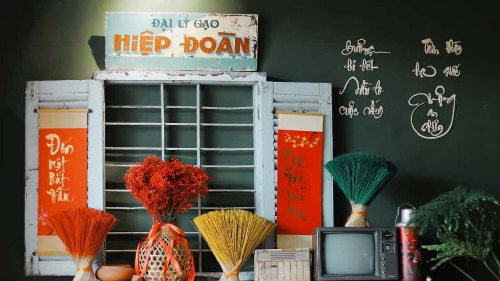 2025 Spain Facebook Dukkan Tallata Farashin Kasuwa Na Kowa