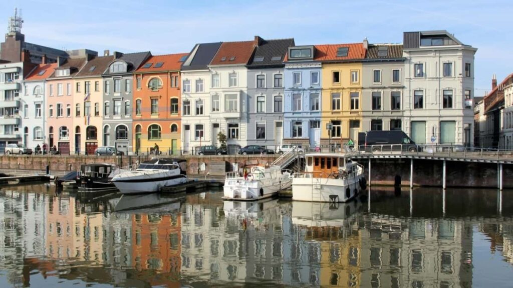 2025 United Arab Emirates LinkedIn Talla Tallan Tallace Tallace