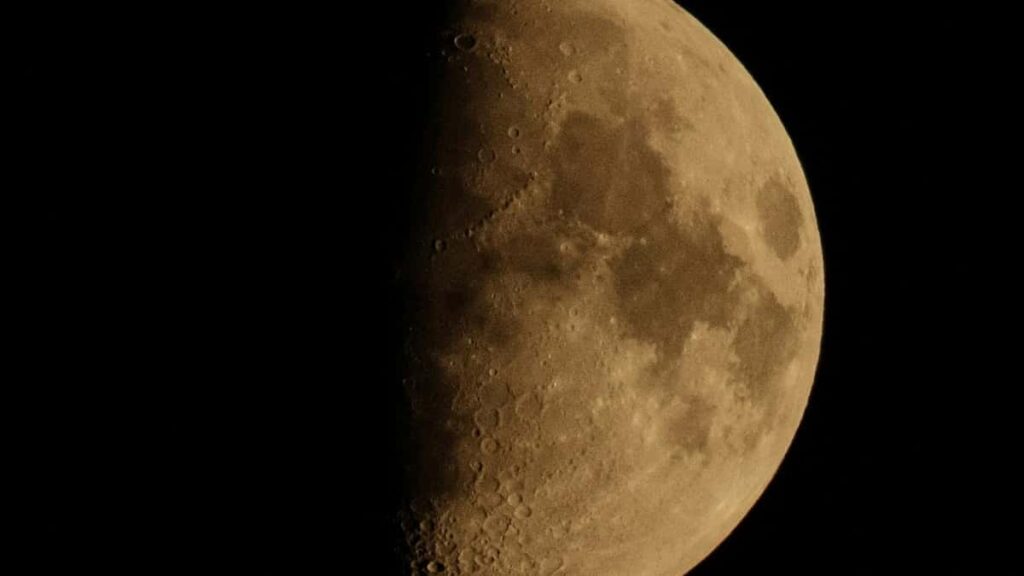 2025 Qatar Instagram Tallafin Talla da Farashin Daban dabam