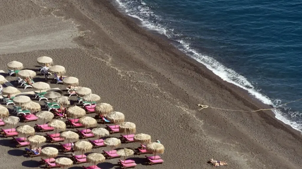 Yadda WhatsApp ke tasiri ga creators a Czech Republic, da gaskiya game da sabon fasali da yadda zai shafi Najeriya.