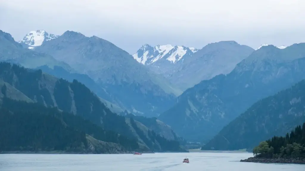 Jagora mai sauki ga masu ƙirƙira daga Najeriya: yadda zaka nemo, tuntuɓa, da haɗa kai da kamfanonin Puerto Rico a Reddit don yin GRWM videos.