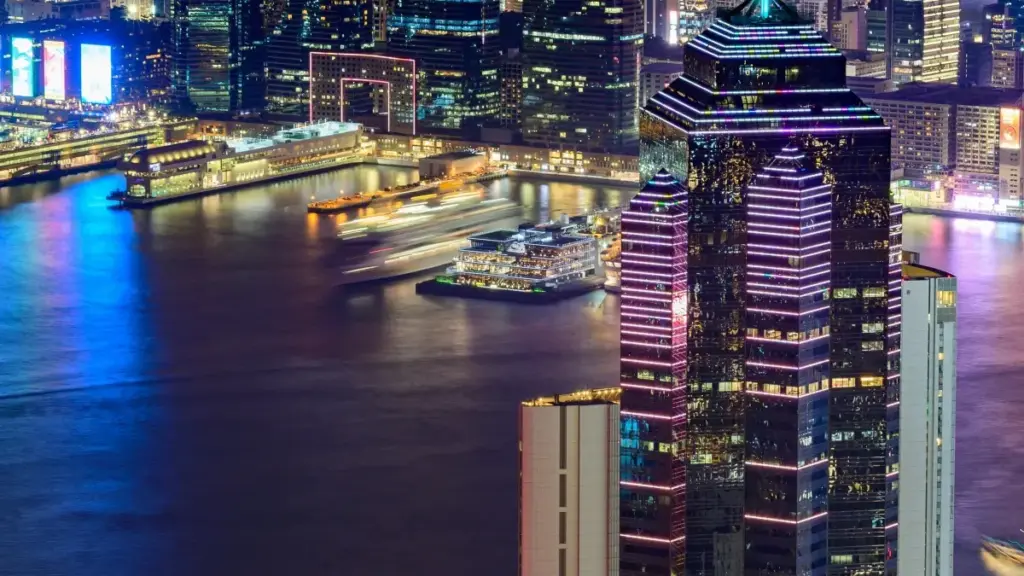 Koyi yadda 'yan kasuwa a Najeriya zasu samu Pakistan Takatak creators don haɗa saƙon tallan su a livestreams cikin sauki.