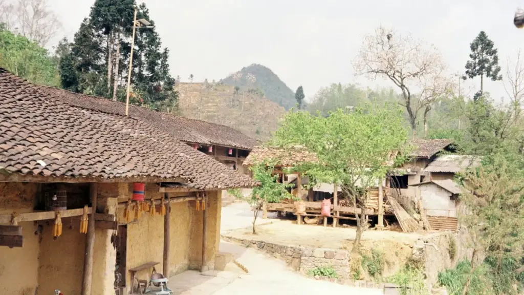 Jagora na haƙiƙa ga yan talla a Najeriya: yadda za a gano da haɗa kai da Sweden Etsy creators don haɗin gwiwar style influencers cikin sauƙi.