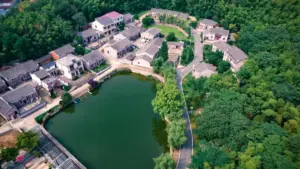 Jagora na gida ga 'yan kasuwa a Najeriya: yadda ake gano, tantance da haɗa kai da WeChat creators daga Panama don gabatar da sabon layin health supplements.