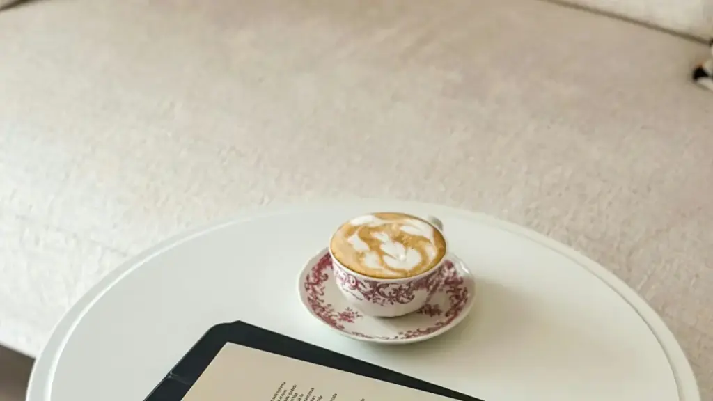 Jagora na haƙiƙa don 'yan creators a Najeriya: dabaru, misalai (Freeland) da matakai don haɗa kai da kamfanonin Panama a Snapchat.