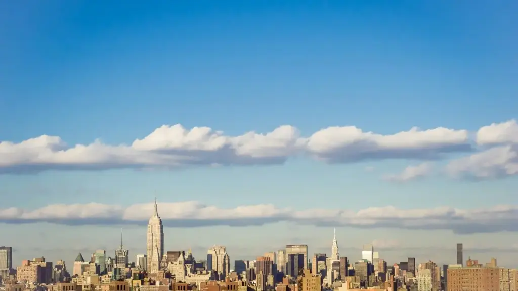 Jagora mai amfani daga Nigeria don gano Spotify creators a Ivory Coast, gina dangantaka, da sauya masu sauraro masu shiga kai tsaye zuwa leads.